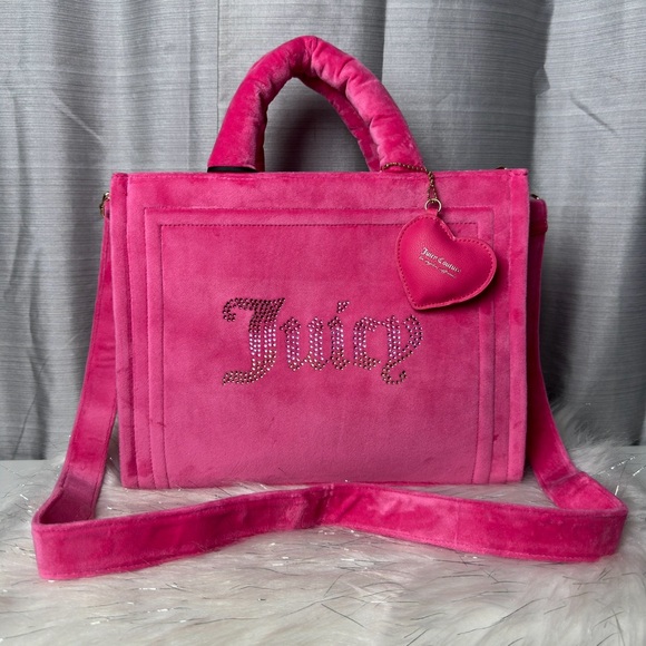 Juicy Couture Handbags - JUICY COUTURE free love BIG spender tote
